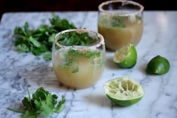Mean Green Kale Margaritas with Lime and Cilantro | Healthy Skinny Cocktail Recipe