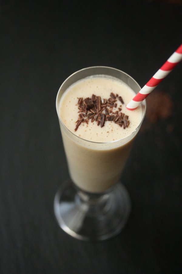 Healthy Peanut Butter Banana Smoothie Recipe with Chocolate Cacao Nibs | Gluten-Free, Dairy-Free