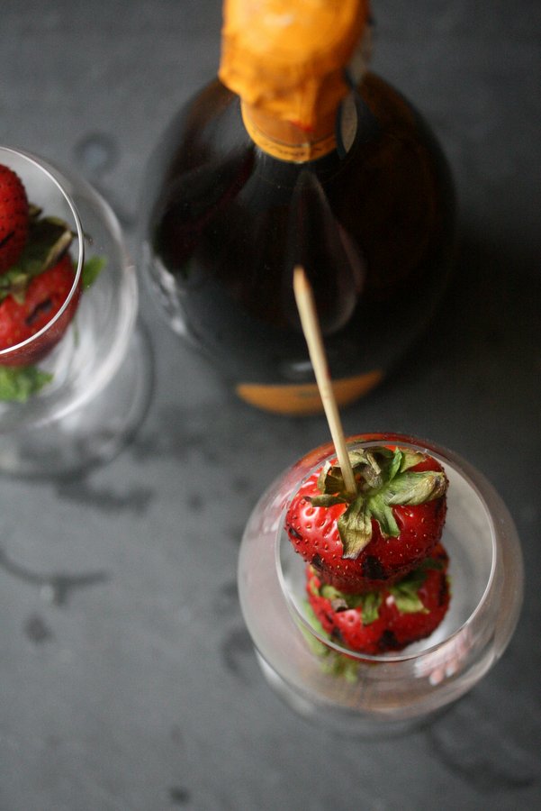 Grilled Strawberry Bellini Recipe | Easy Summer Champagne Cocktails