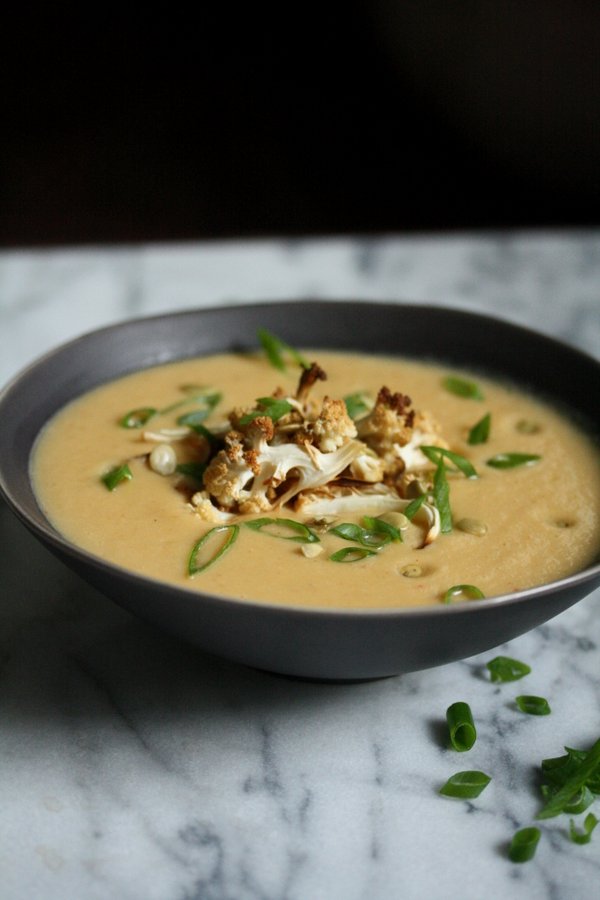 Creamy Vegan Cauliflower Soup with Red Curry -- a super healthy non dairy option with roasted cauliflower florets