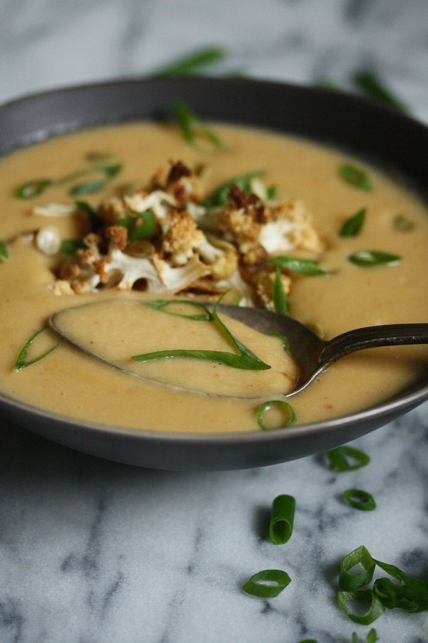 Creamy Vegan Curried Cauliflower Soup with Red Curry -- Spicy and Healthy