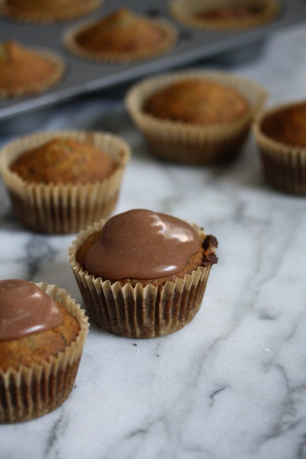 gluten-free banana muffins recipe - can be dressed with chocolate frosting as cupcakes! 