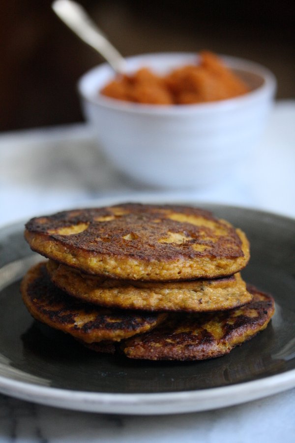 pumpkin pancakes gluten-free with almond and white rice flour!