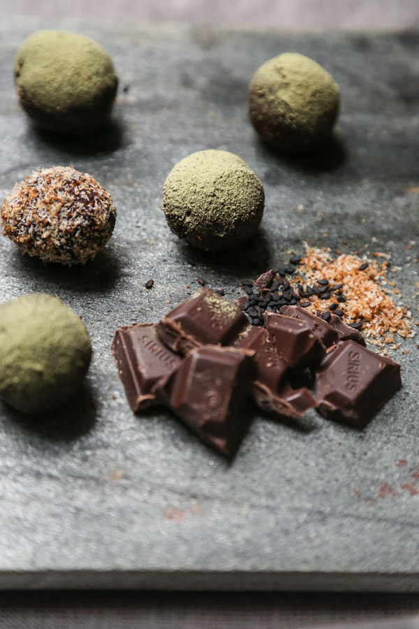 Vegan Chocolate Truffles Recipe with Matcha | Gluten-Fre, Organic, Raw | Green Tea Recipe | 