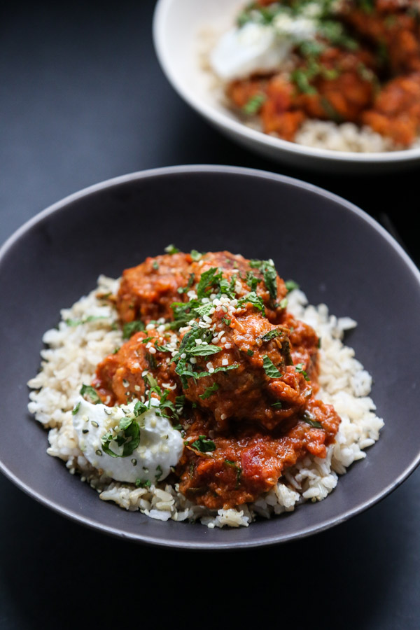 Healthy Chicken Tikka Masala Meatballs - An Easy Version of the Indian Classic | Cream and Gluten-Free | www.feedmephoebe.com