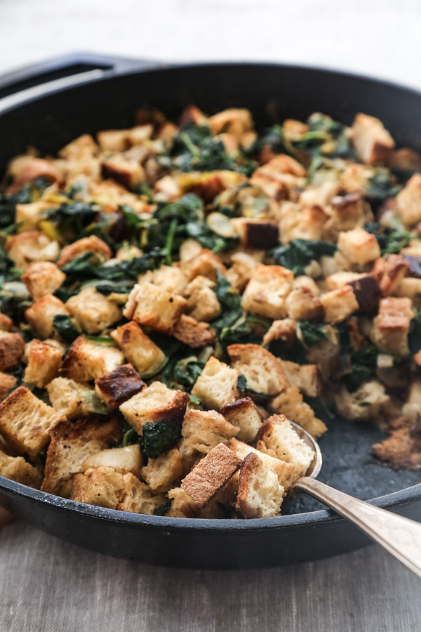 Gluten-Free Stuffing Recipe with a Vegan "Creamed" Spinach and Leeks - a great vegan / vegetarian option for Thanksgiving! 
