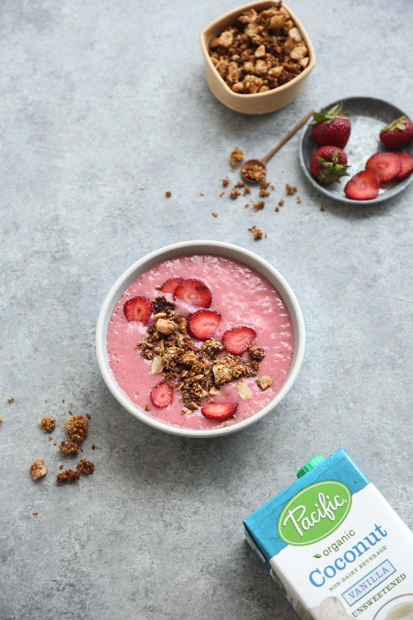 Strawberry Smoothie Bowl Recipe with Grain-Free Brazil Nut-Hemp Crunch | Gluten-Free, Dairy-Free, Vegetarian Breakfast