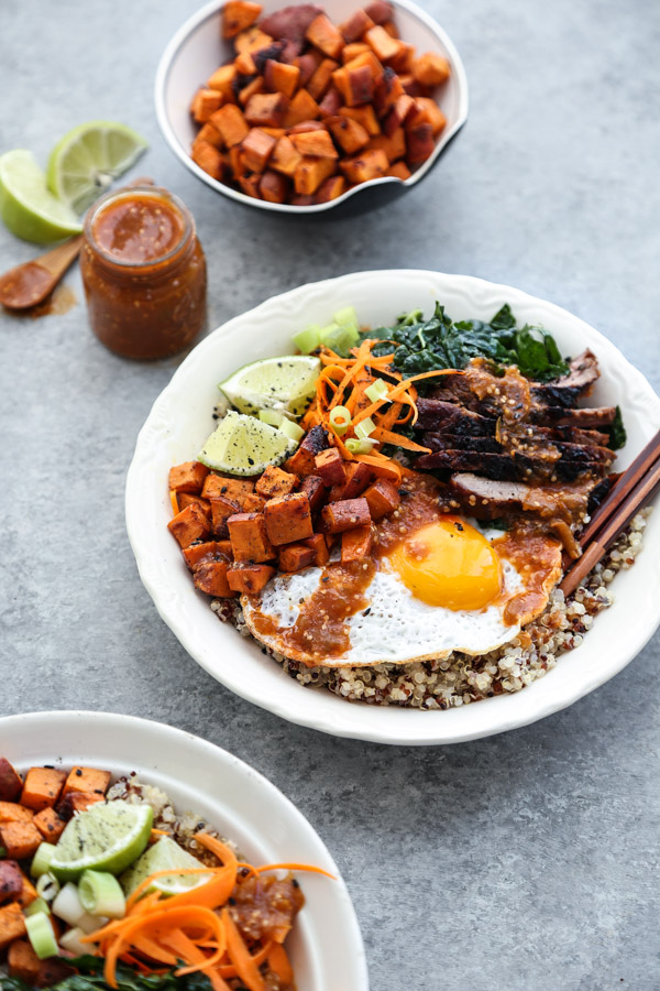 Korean Beef Bibimbap Bowl Recipe with Quinoa, Miso Sweet Potatoes and Gluten-Free Spicy Tomatillo Sauce | This Korean beef bibimbap bowl recipe is packed with healthy vegetables, quinoa instead of rice, and topped with a gluten-free spicy tomatillo sauce. 