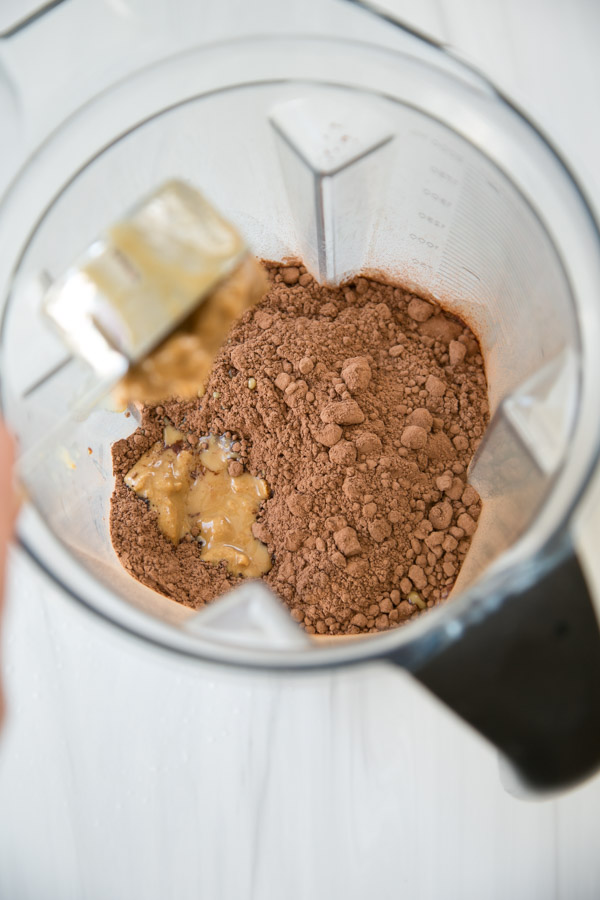 blender chocolate mouse - vegan, paleo and low fodmap
